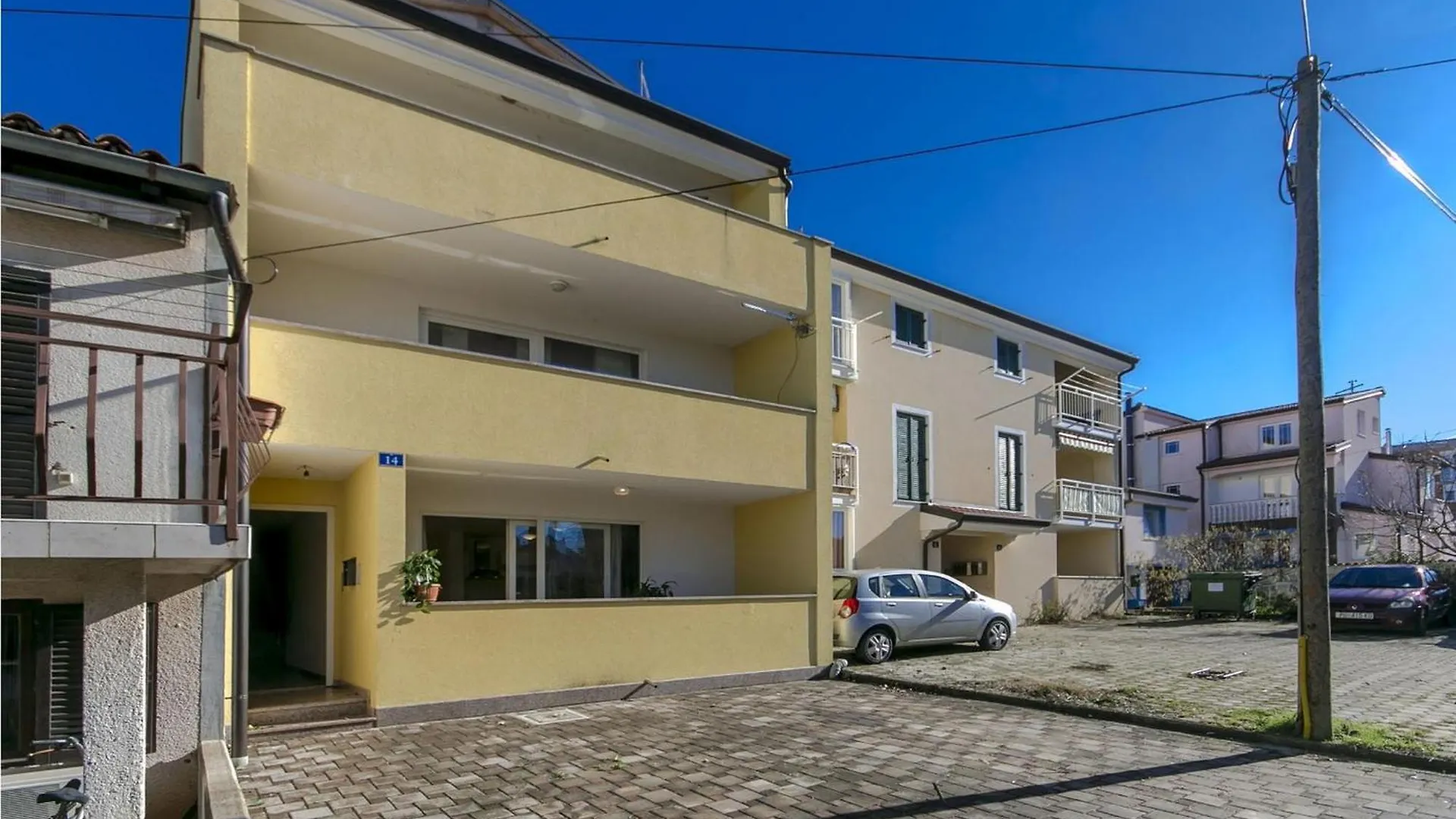 Zlatna Apartment Umag