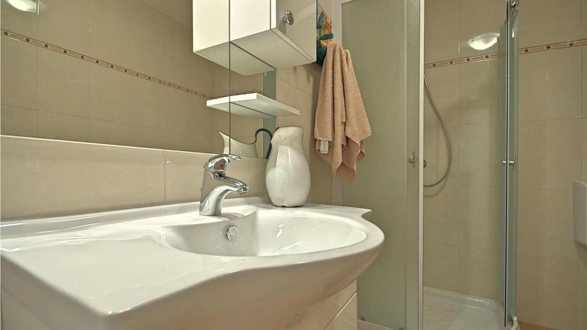 Zlatna Apartment Umag 0*,  Croatia